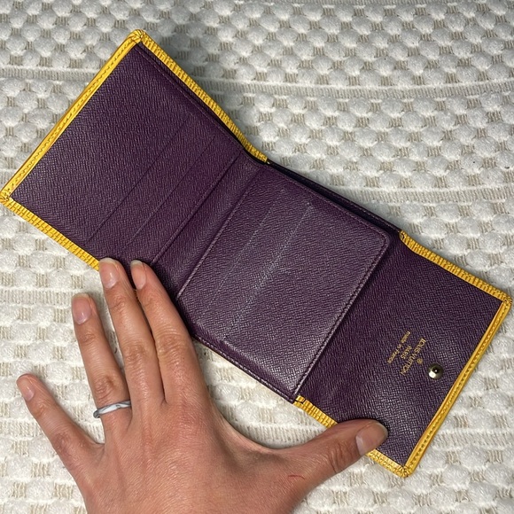 Louis Vuitton Epi Leather Yellow Double Snap Wallet - Picture 12 of 16